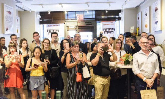 314 i commensali della cena Dine Around, divisi in 6 turni