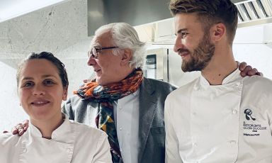 Alain Ducasse tra la pasticciera Giorgia Compagnoni e l'executive chef Stéphane Petit al Romeo di Roma
