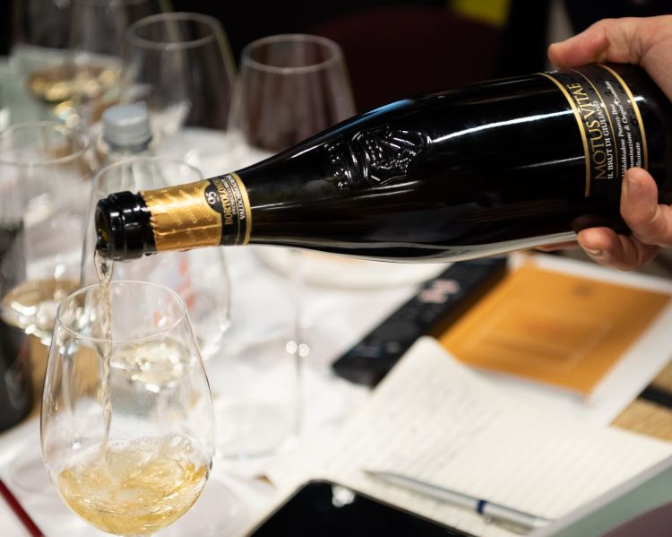 L'omaggio ai vent'anni di Identità Golose: "Motus Vitae" Prosecco di Valdobbiadene 2005 di Bortolomiol