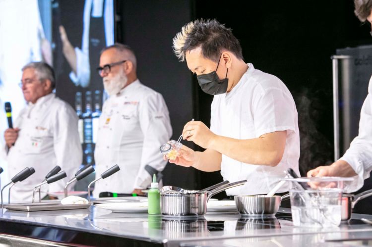 Takahiko Kondo, chef in Modena
