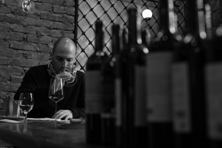 Rivero e la sua passione per la componente liquida dell'identità gastronomica argentina. Nell'anno appena concluso, gli è stato attribuito il Beronia World's Best Sommelier Award 2024