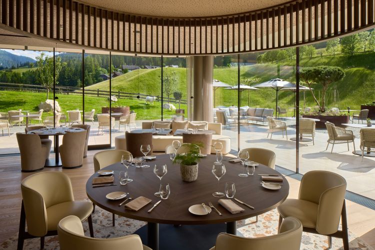 La sala del ristorante Il Porcino del Badia Hill
