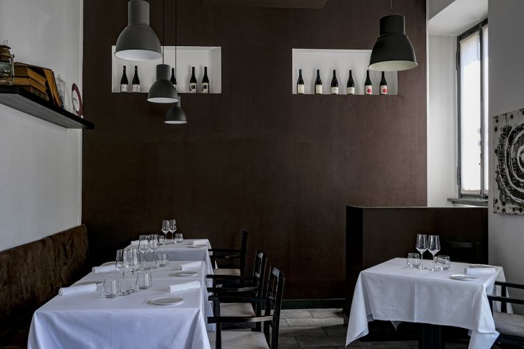 L'attuale sala del Materia, a Cernobbio (Como). Nota bene: il ristorante chiude dal 16 gennaio per un paio di settimane. Il menu di selvaggina A walk on the wild side sarà disponibile finché la natura lo consentirà, verosimilmente la metà di febbraio o giù di lì