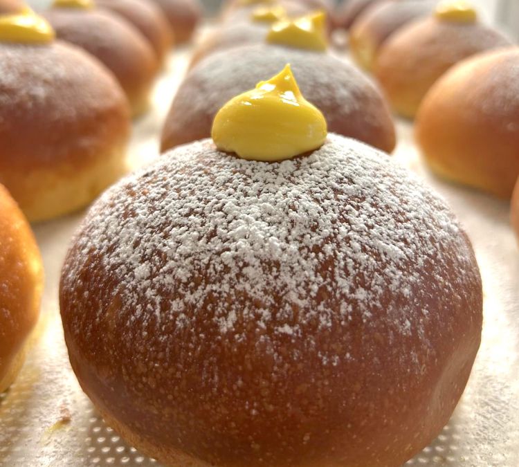Brioche alla crema
