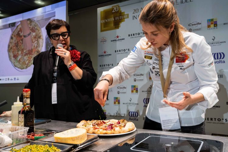 Francesca Romana Barberini con Carla Ferrari
