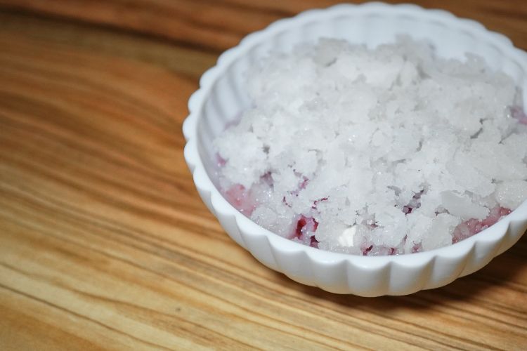 Elderberry, cherries: cherry jam, fresh cherries, granita of elderberry flowers
