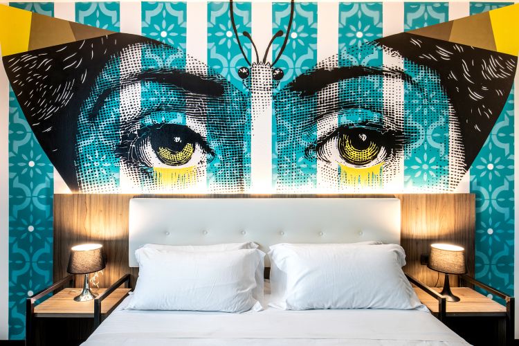 Una delle camere più fotografate è la 282 ispirata all'artista e designer Piero Fornasetti
