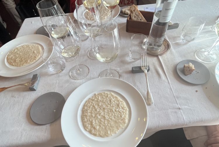 L’identità di questo territorio si trova anche nel Risotto al Gavi