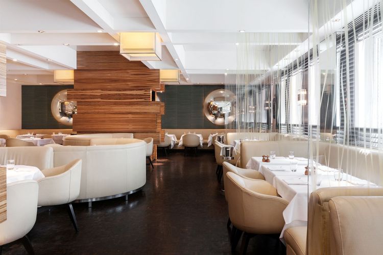The dining room at Locanda Locatelli